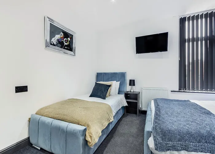 Wellington Suites By Sasco Apartments
